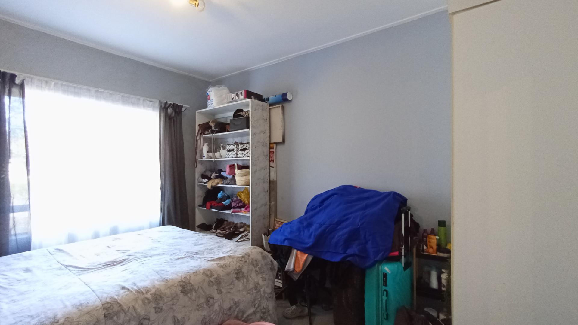 Bed Room 1 - 13 square meters of property in Jackal Creek Golf Estate