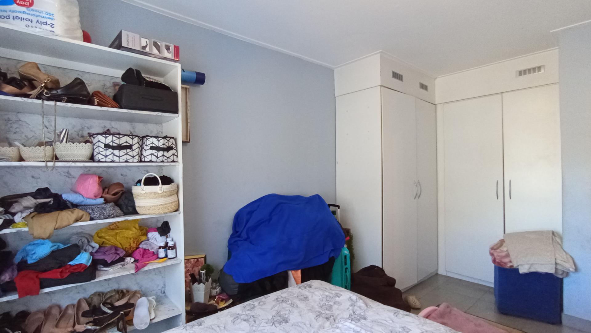 Bed Room 1 - 13 square meters of property in Jackal Creek Golf Estate