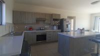 Kitchen - 16 square meters of property in Erand Gardens