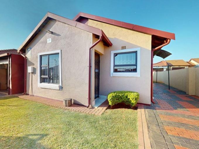 3 Bedroom House for Sale For Sale in Dawn Park - MR682030