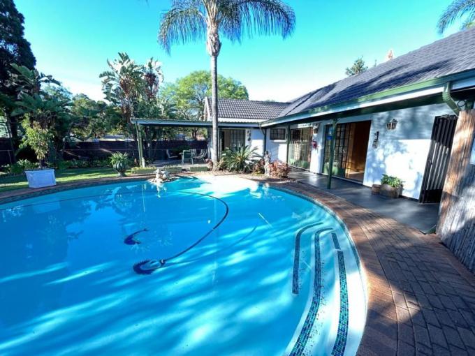 8 Bedroom Guest House for Sale For Sale in Waverley - MR682038