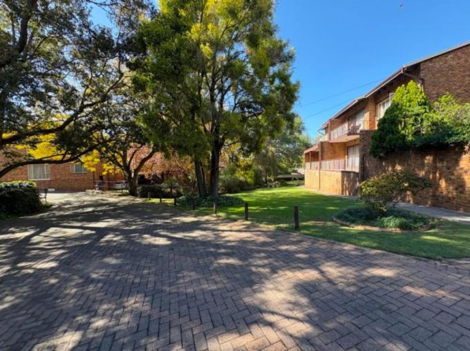 3 Bedroom Apartment for Sale For Sale in South Crest - MR682047