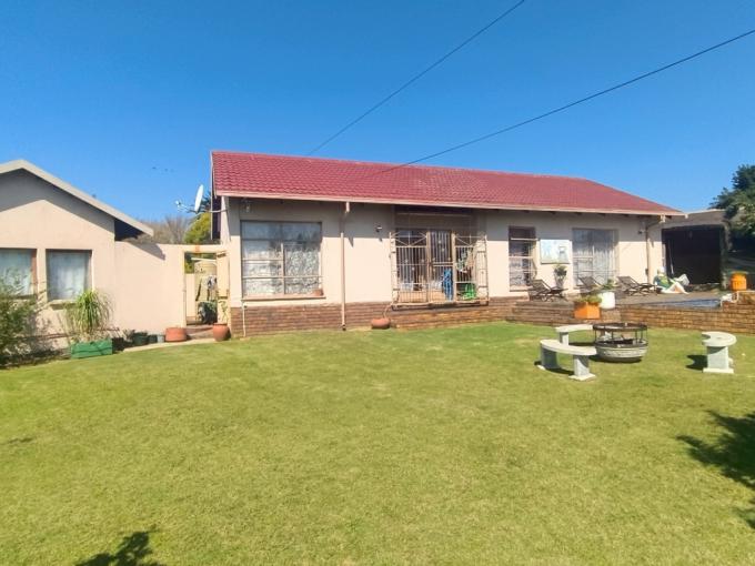 3 Bedroom House for Sale For Sale in Rensburg - MR682057