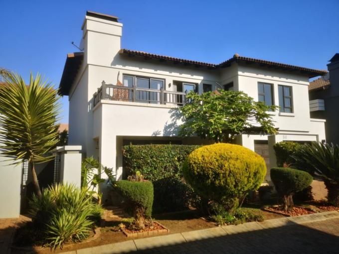 3 Bedroom Simplex for Sale For Sale in The Islands Estate - MR682069