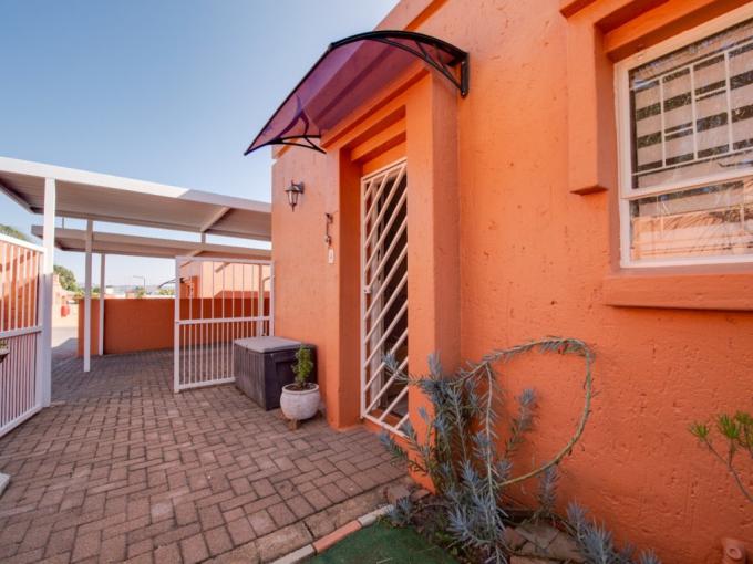 2 Bedroom Simplex for Sale For Sale in Radiokop - MR682074