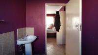 Main Bathroom - 4 square meters of property in The Orchards