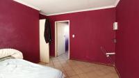 Main Bedroom - 15 square meters of property in The Orchards