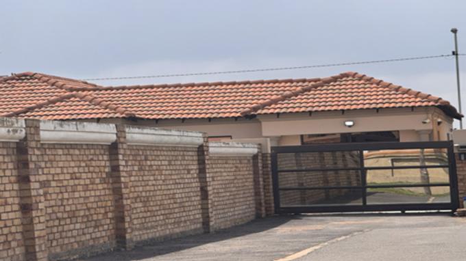 SA Home Loans Sale in Execution 3 Bedroom House for Sale in Benoni - MR682083