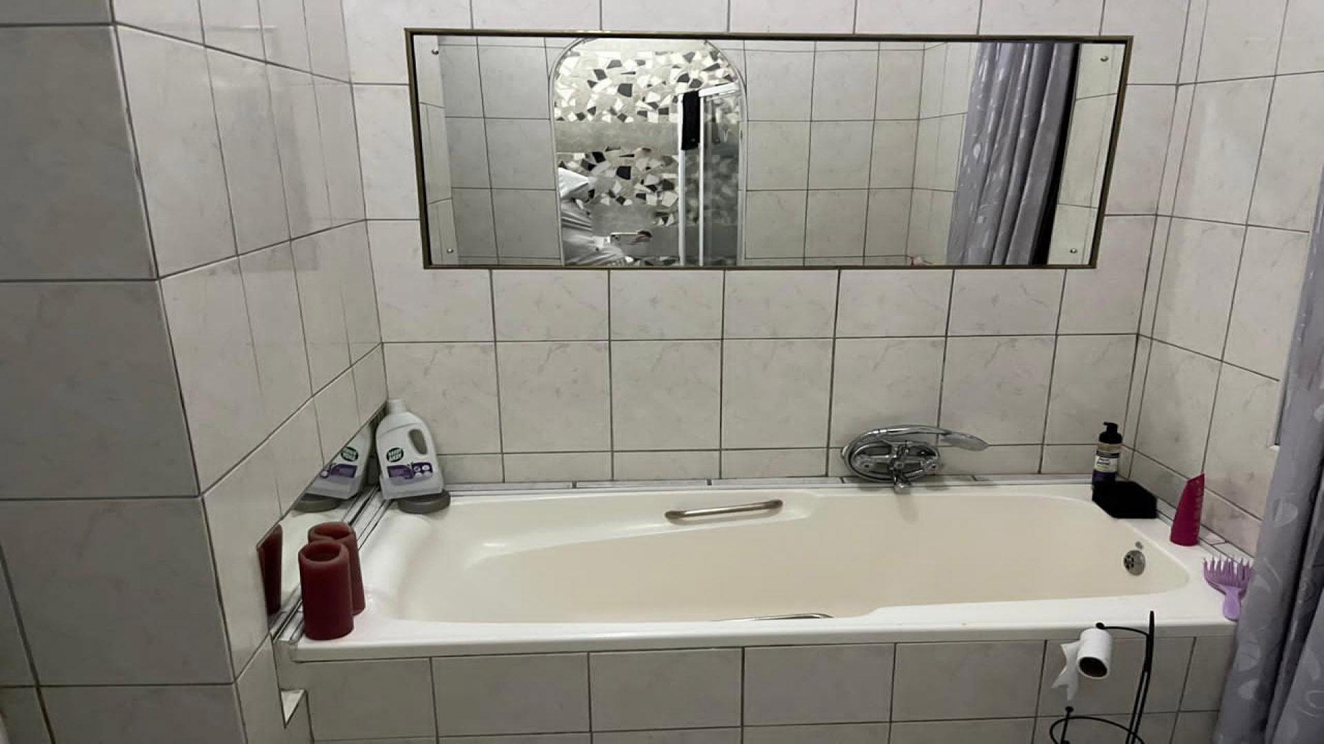 Bathroom 1 of property in Bridgetown