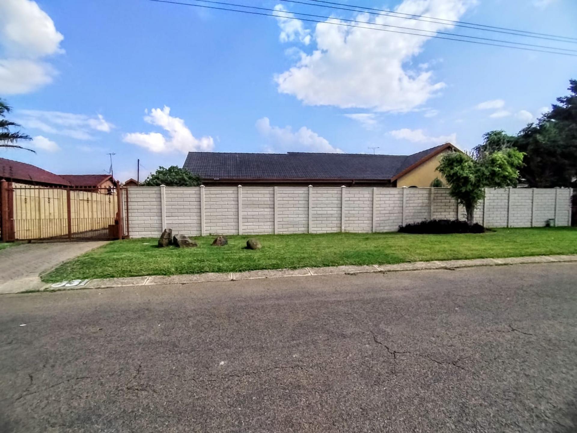  of property in Daspoort