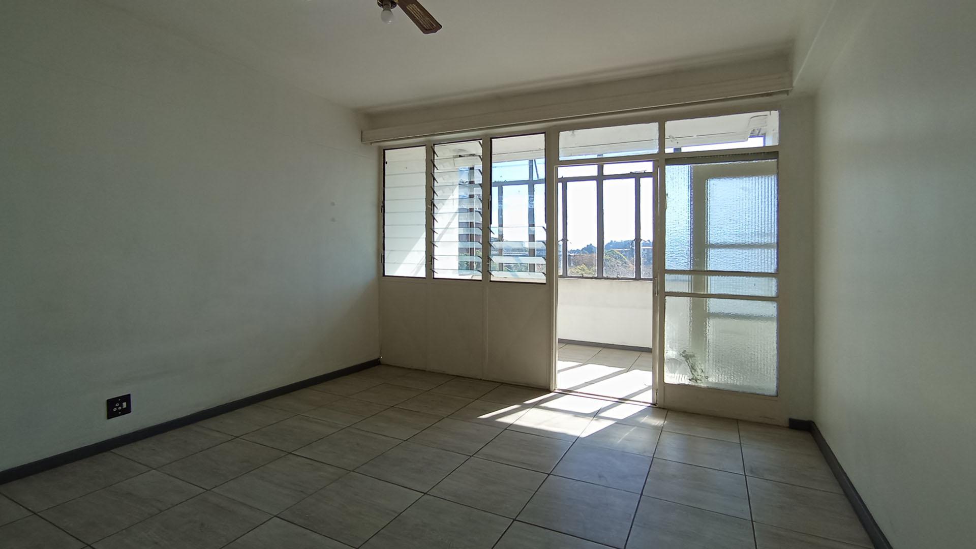 Bed Room 1 - 19 square meters of property in Arcadia