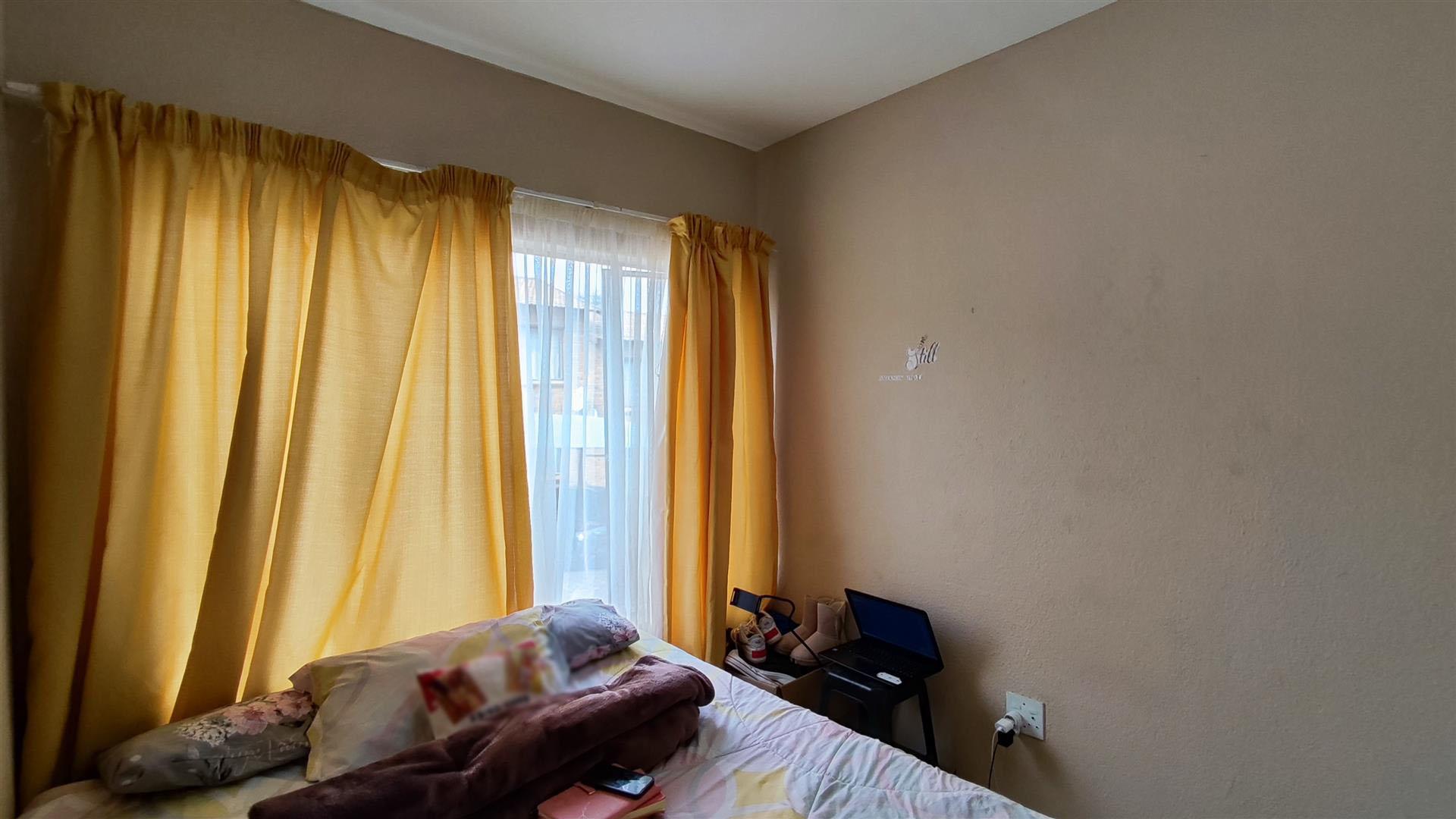 Bed Room 2 - 7 square meters of property in Meredale