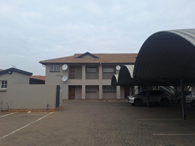 2 Bedroom Apartment for Sale For Sale in Rustenburg - MR682126