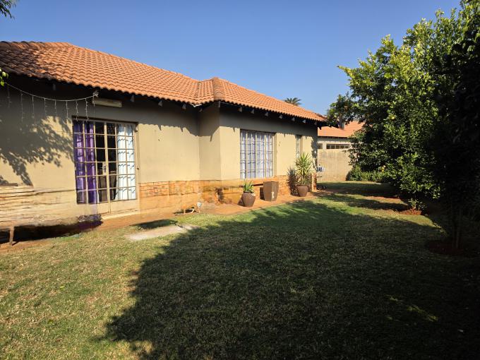 3 Bedroom House for Sale For Sale in Waterkloof (Rustenburg) - MR682138