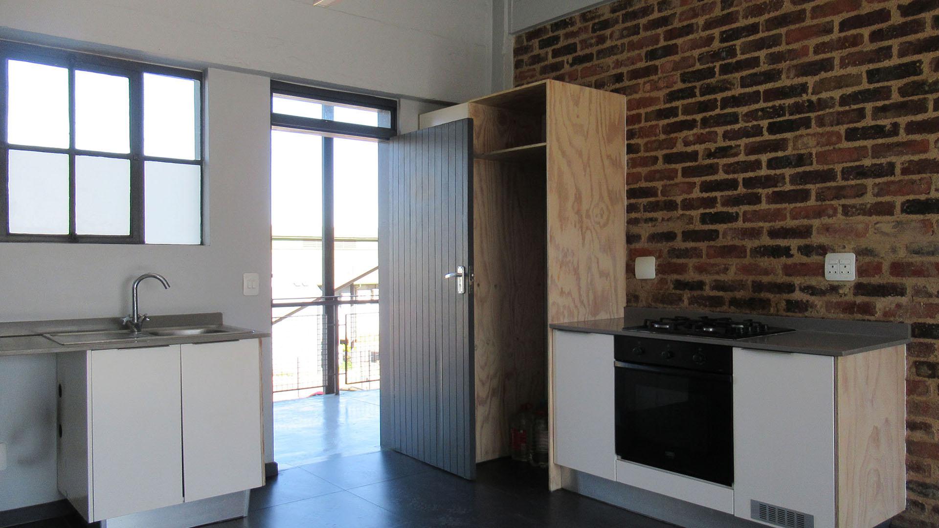 Kitchen - 8 square meters of property in Johannesburg Central