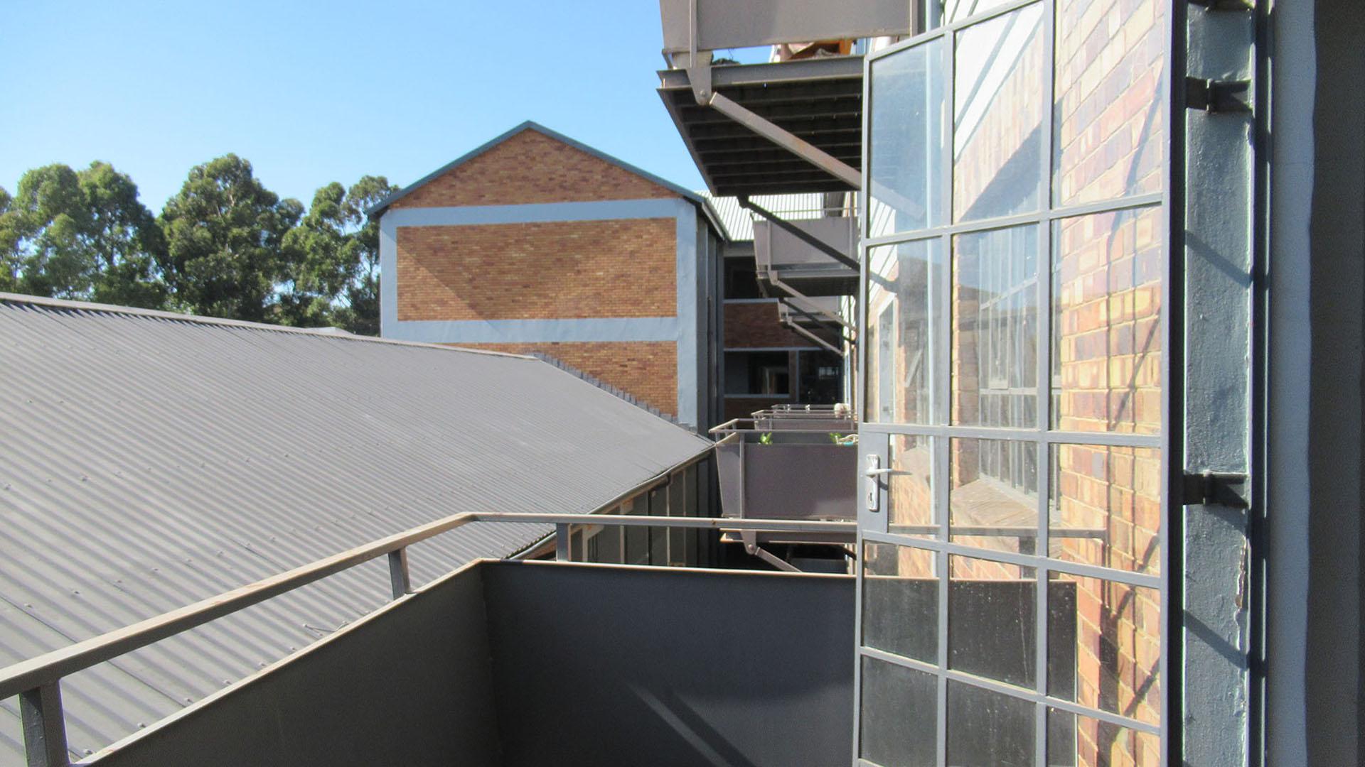 Balcony - 7 square meters of property in Johannesburg Central