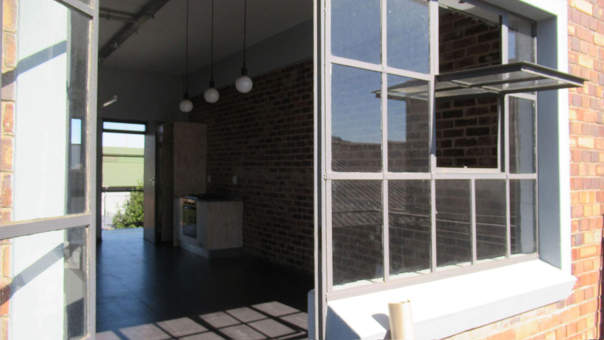 Balcony - 7 square meters of property in Johannesburg Central