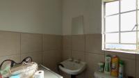 Bathroom 1 - 6 square meters of property in Fleurhof