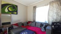 Lounges - 12 square meters of property in Fleurhof