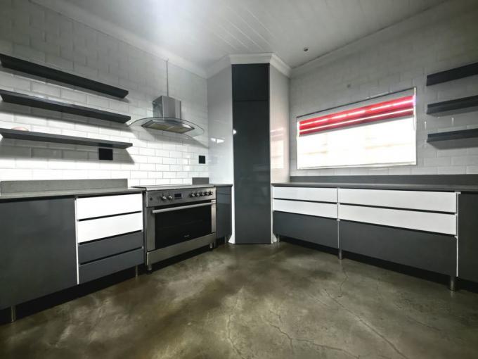 3 Bedroom House for Sale For Sale in Protea Park Remove - MR682181