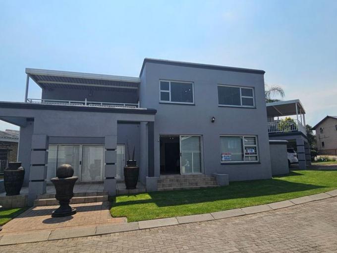 5 Bedroom House for Sale For Sale in Vaal Oewer - MR682191
