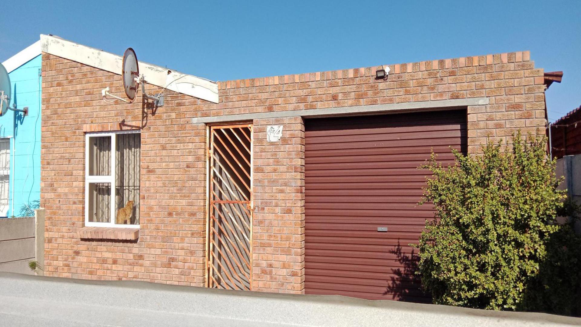 Front View of property in Lavender Hill