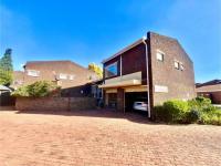 3 Bedroom 2 Bathroom Simplex for Sale for sale in Brackenhurst