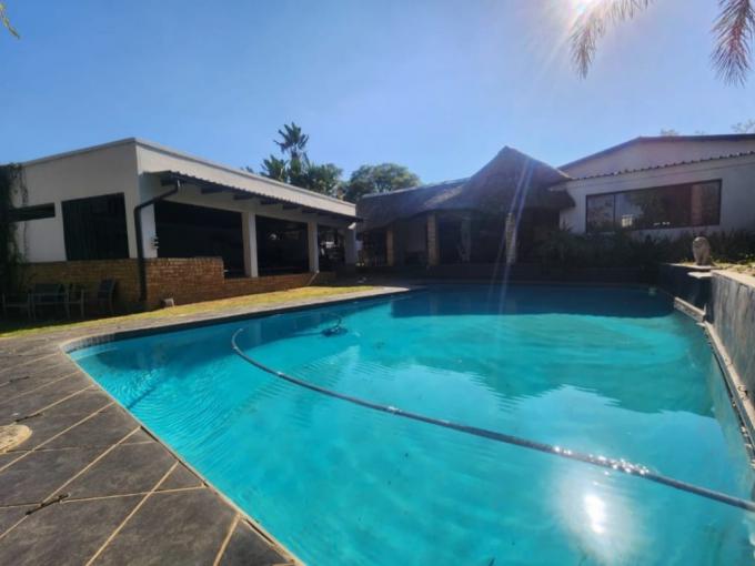 4 Bedroom House for Sale For Sale in Lambton - MR682222