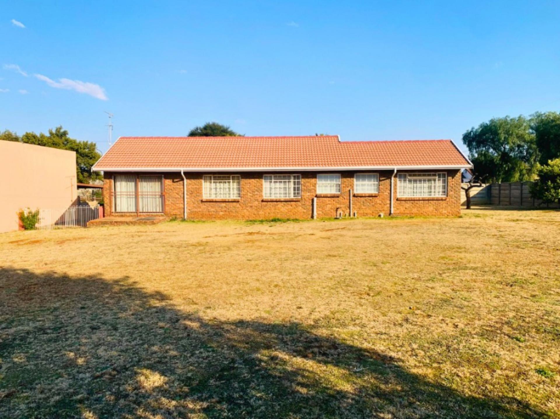  of property in Mayberry Park