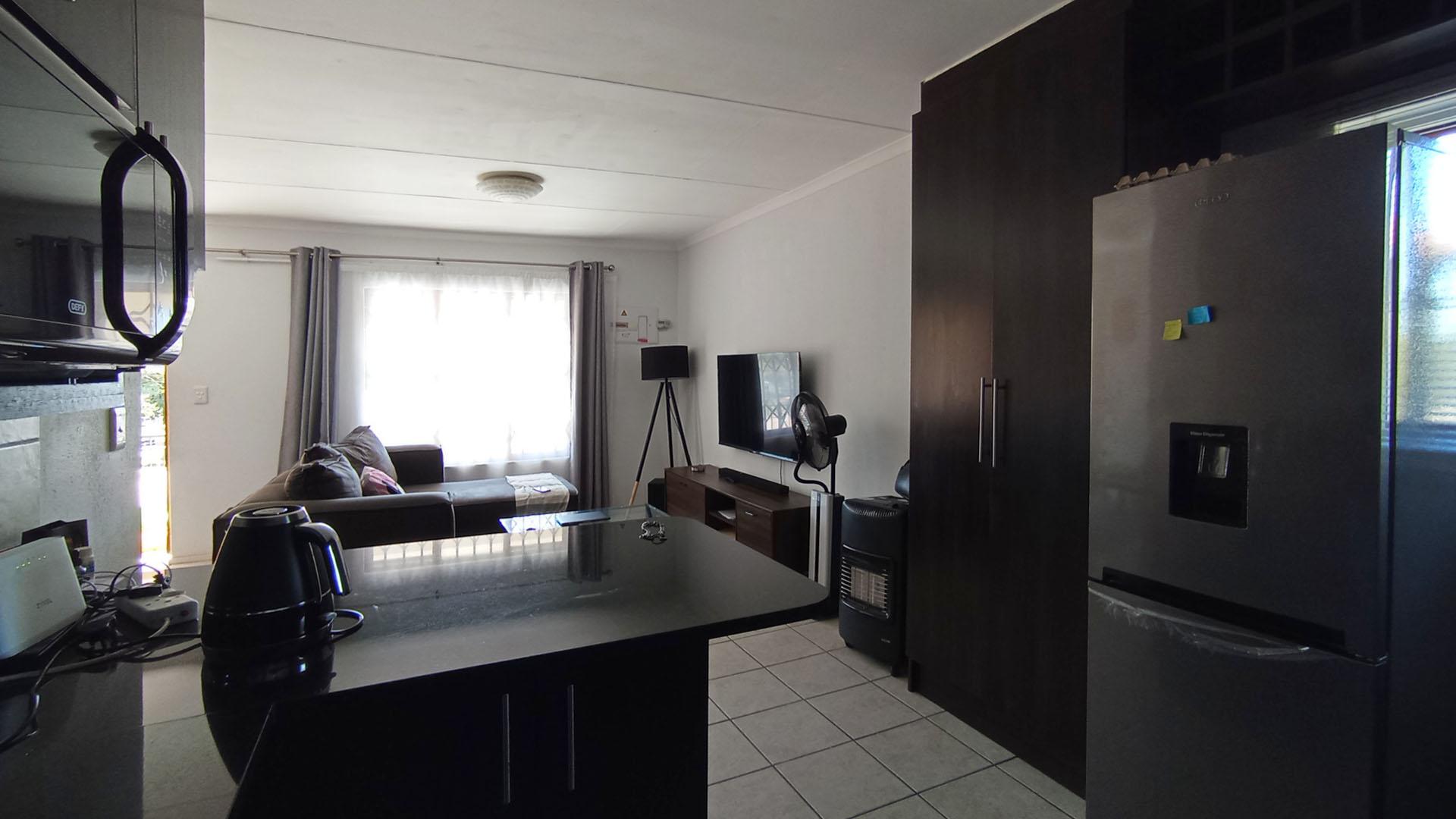 Kitchen - 12 square meters of property in Noordwyk