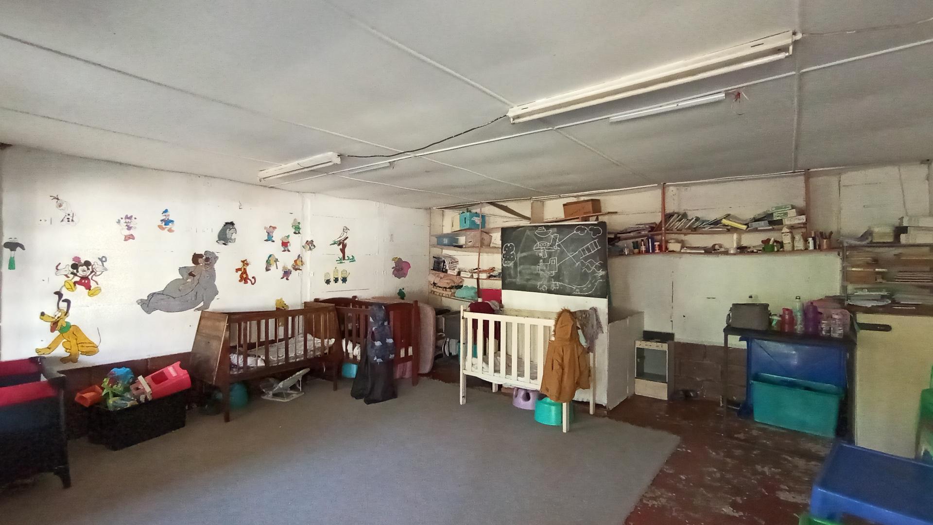 Spaces - 22 square meters of property in Cleland