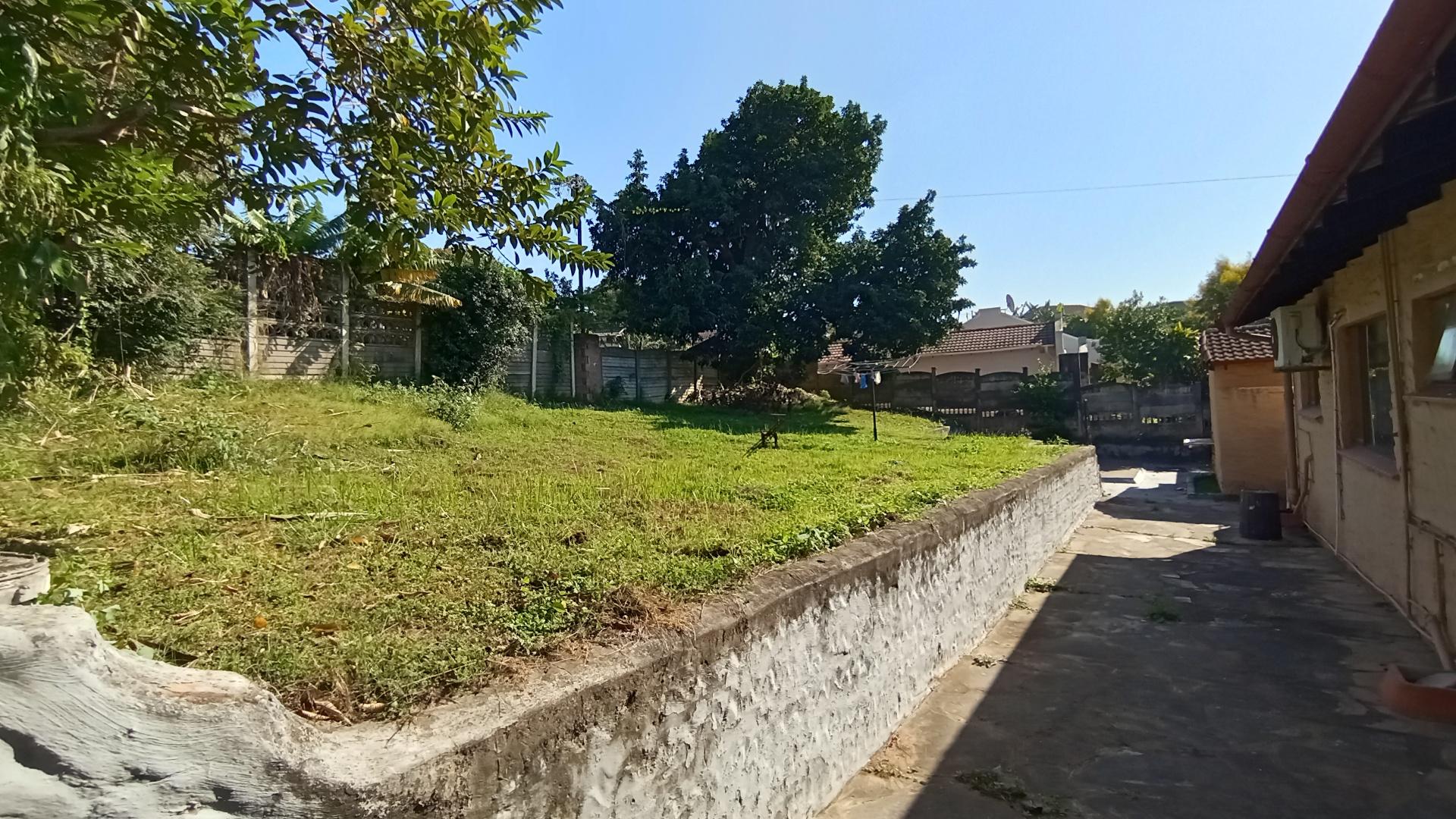 Backyard of property in Hillary 