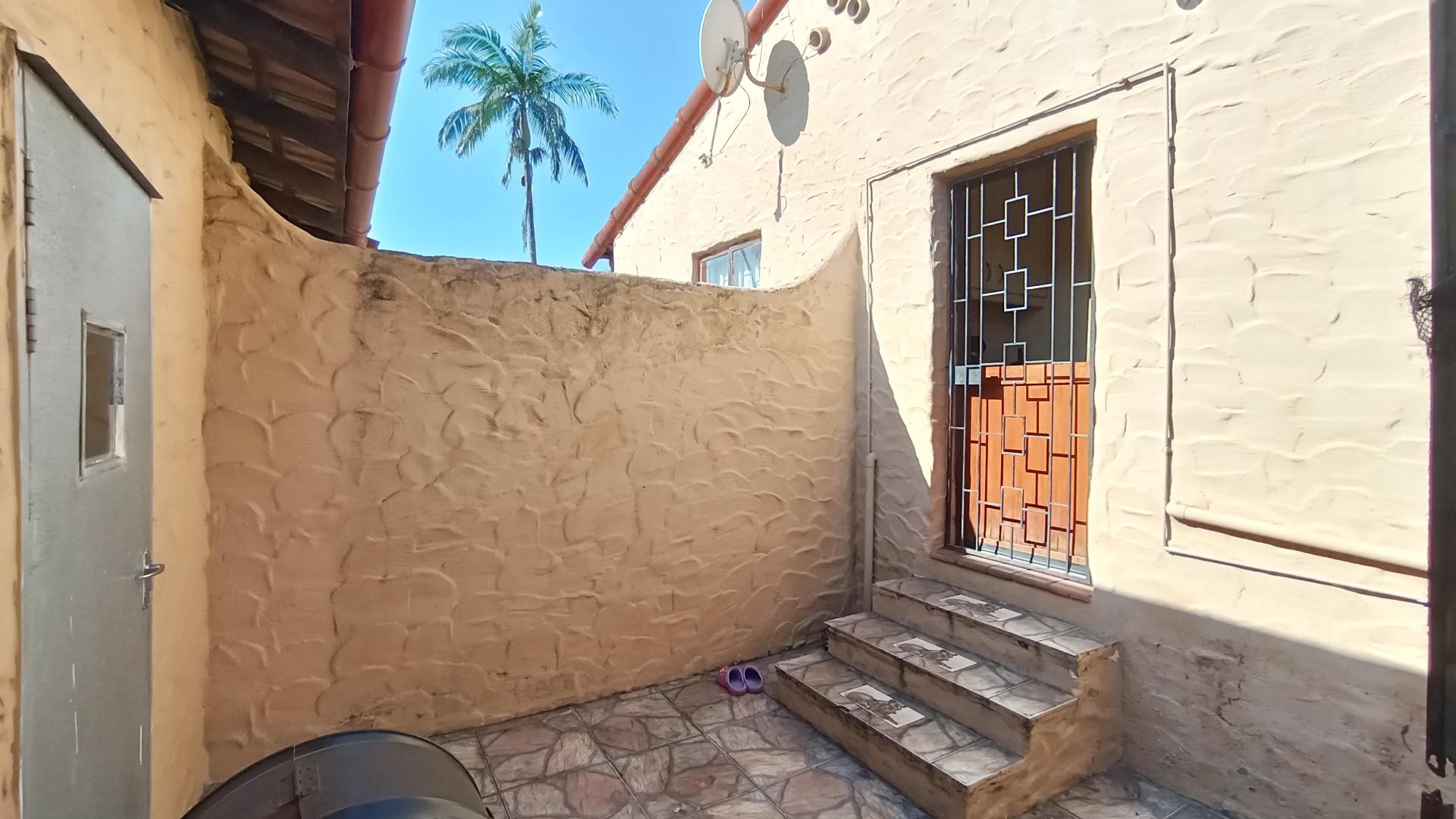 Backyard of property in Hillary 