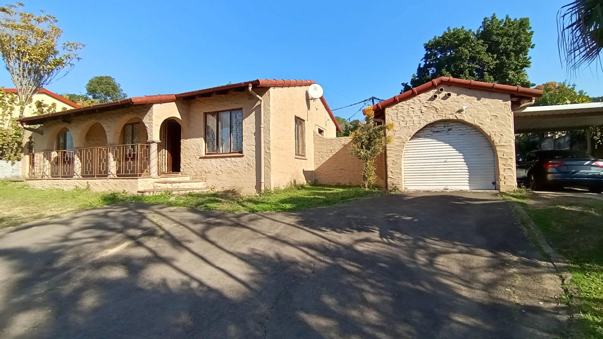 Front View of property in Hillary 