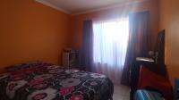 Bed Room 1 - 11 square meters of property in Kosmosdal