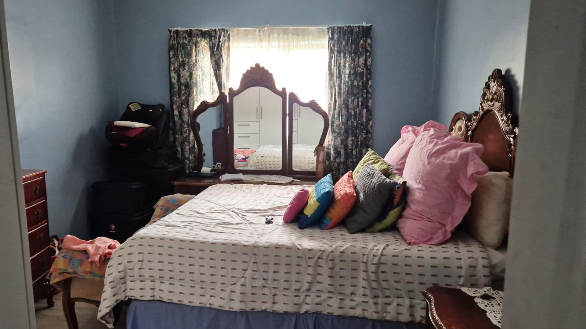 Bed Room 4 of property in George Central