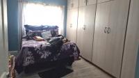 Bed Room 3 of property in George Central