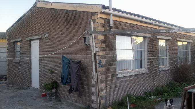 2 Bedroom House for Sale For Sale in Mitchells Plain - MR682295