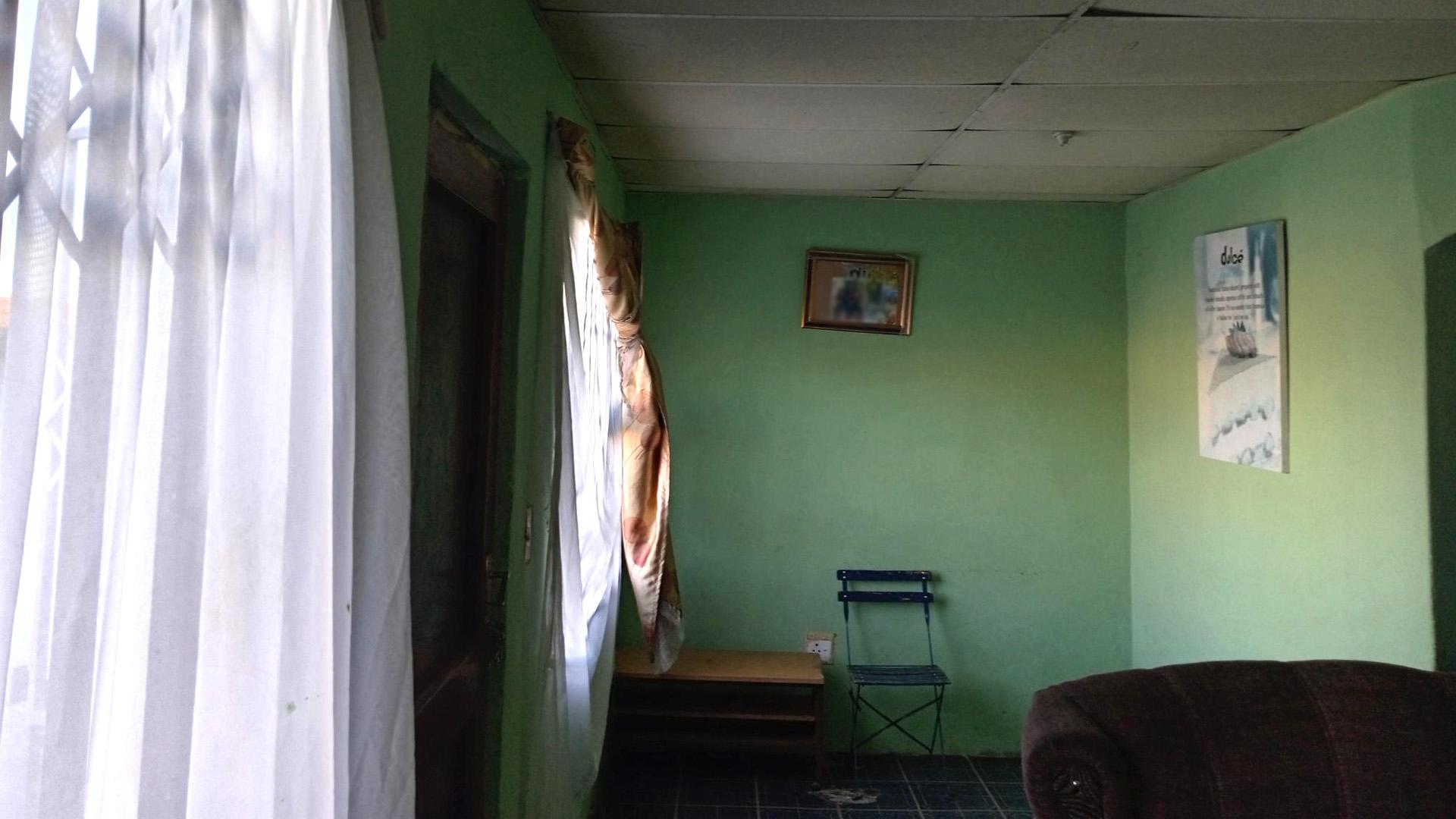 Lounges of property in Khayelitsha