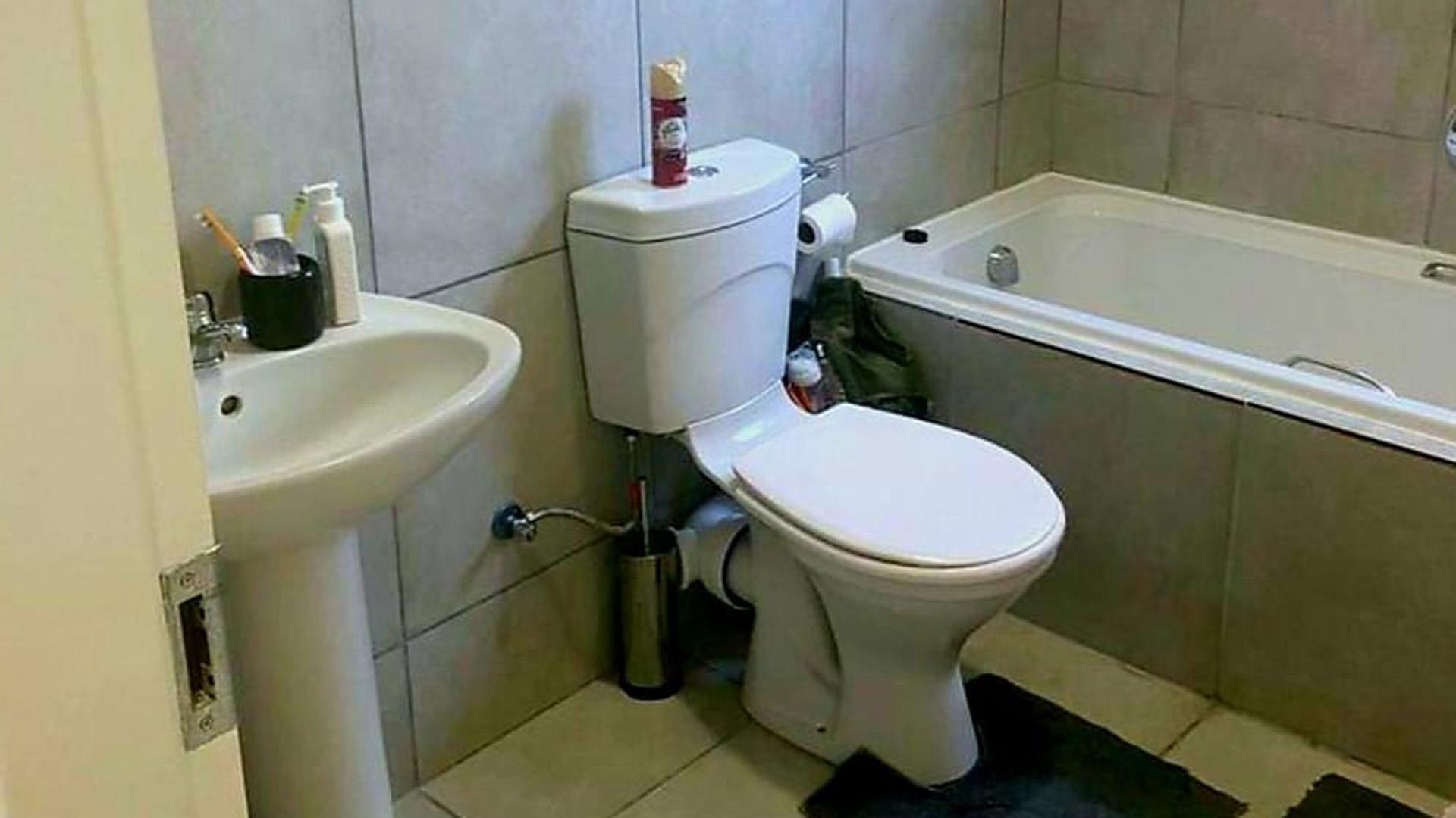 Bathroom 1 of property in Terra Nova