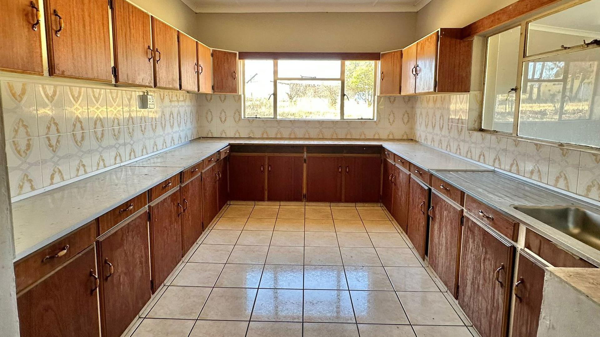 Kitchen of property in Wakkerstroom