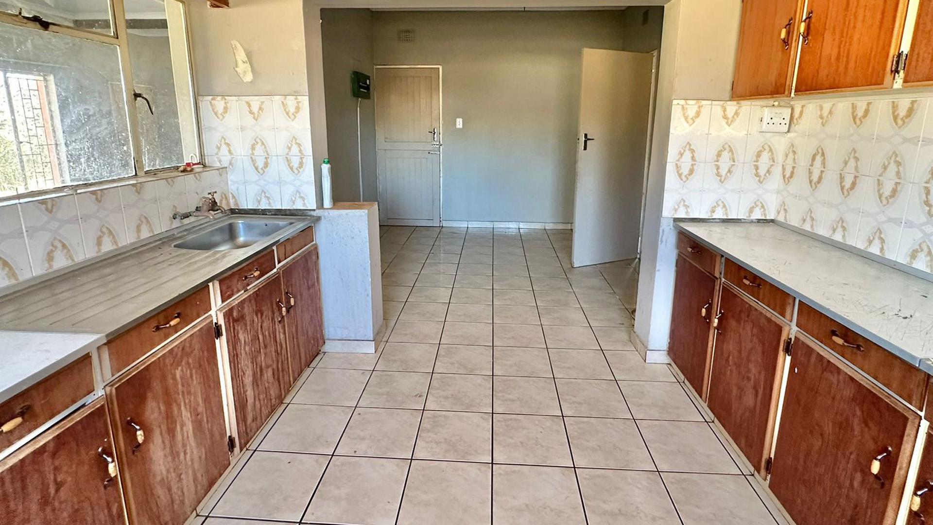 Kitchen of property in Wakkerstroom