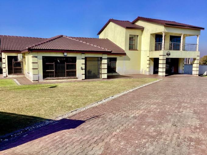 4 Bedroom House for Sale For Sale in Emalahleni (Witbank)  - MR682325