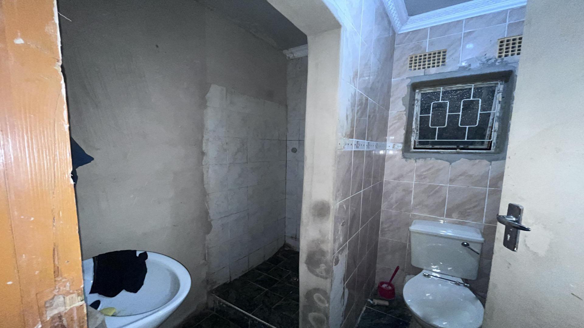 Bathroom 1 of property in East London
