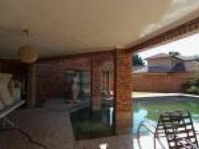 4 Bedroom House for Sale For Sale in The Orchards - MR682359