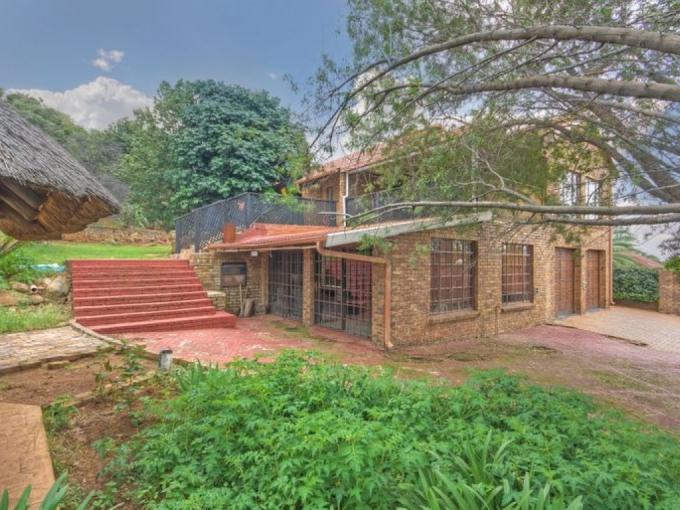 4 Bedroom House for Sale For Sale in Mulbarton - MR682374