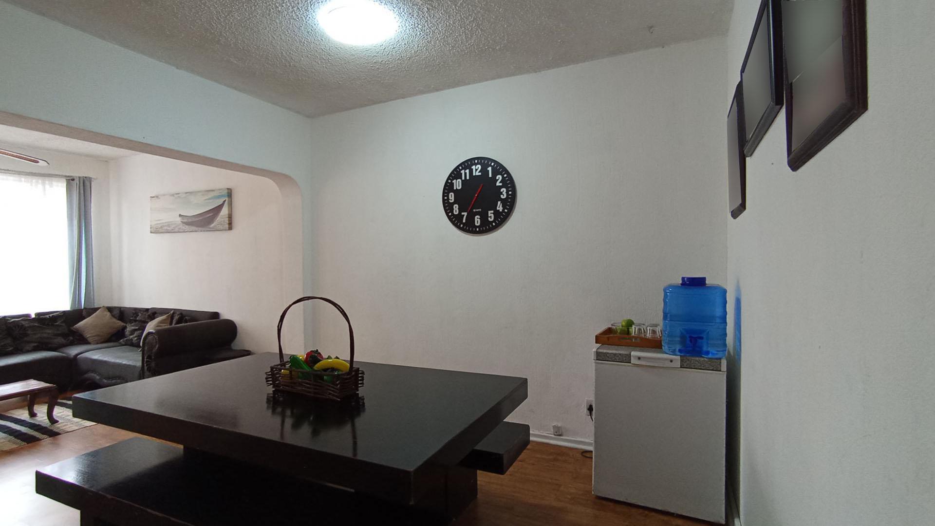 Dining Room - 14 square meters of property in Florida