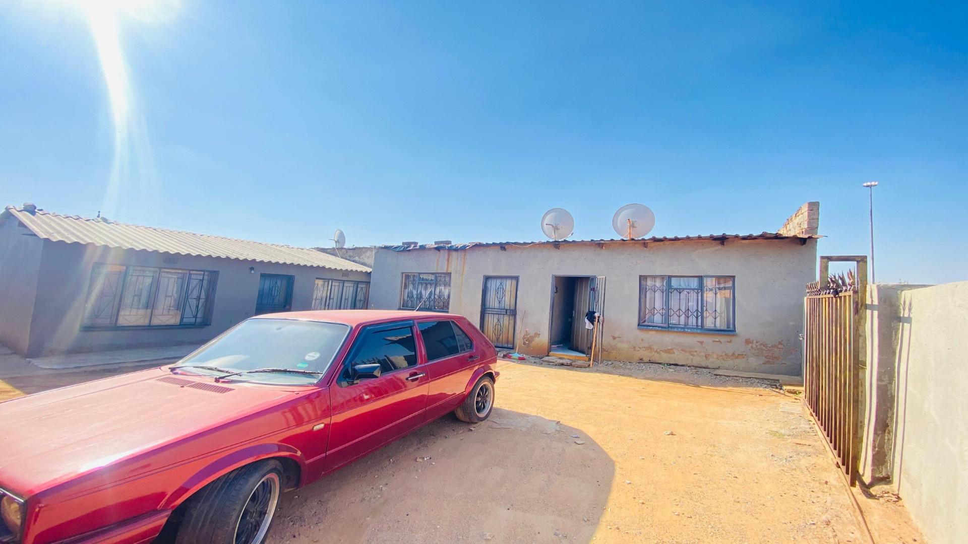 Front View of property in Tembisa