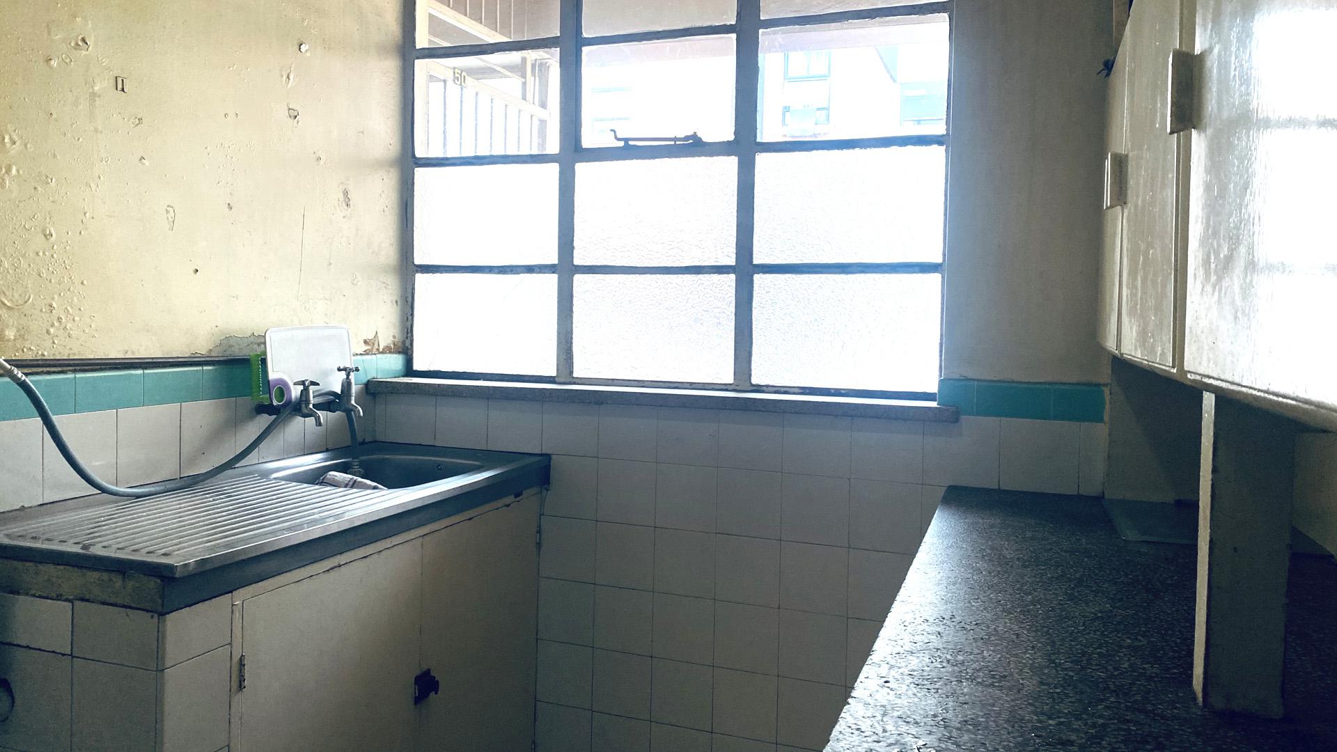 Kitchen of property in Hillbrow