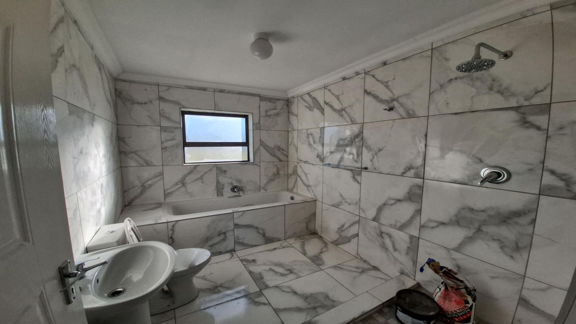 Bathroom 1 of property in Gonubie